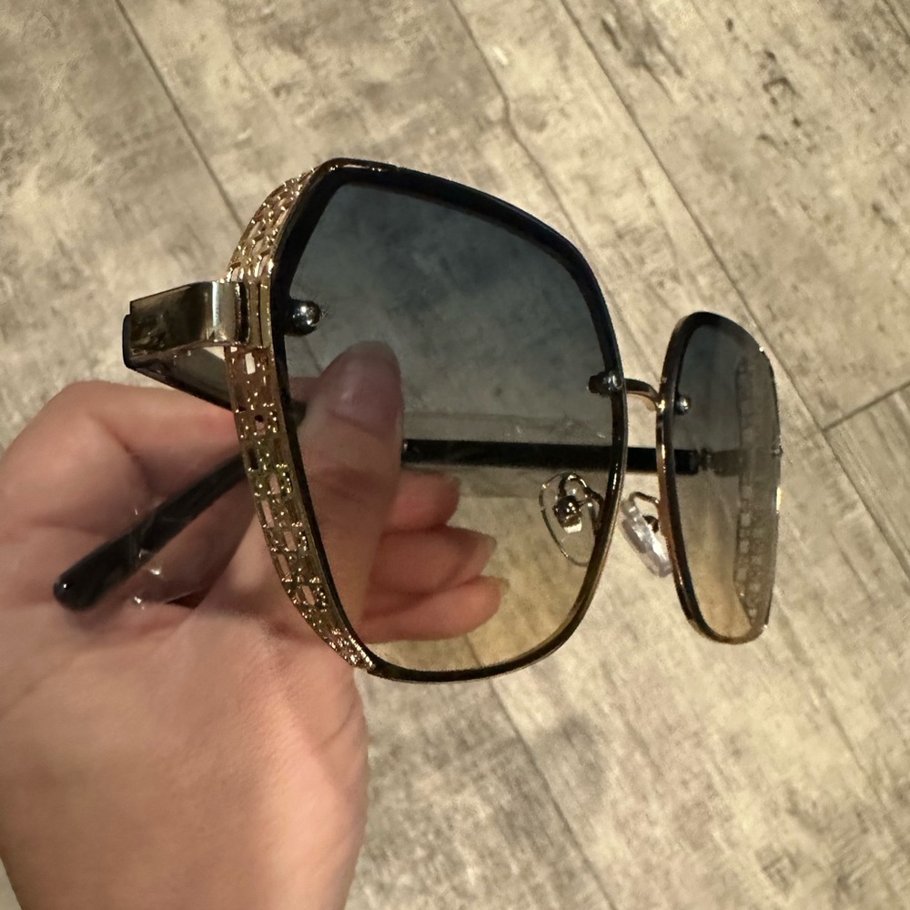 Sunglasses - Picture 2 of 3